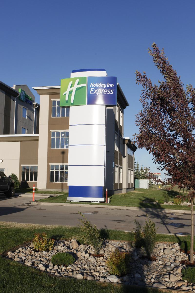 Holiday Inn Express Fort St John By Ihg Fort St. John Екстериор снимка